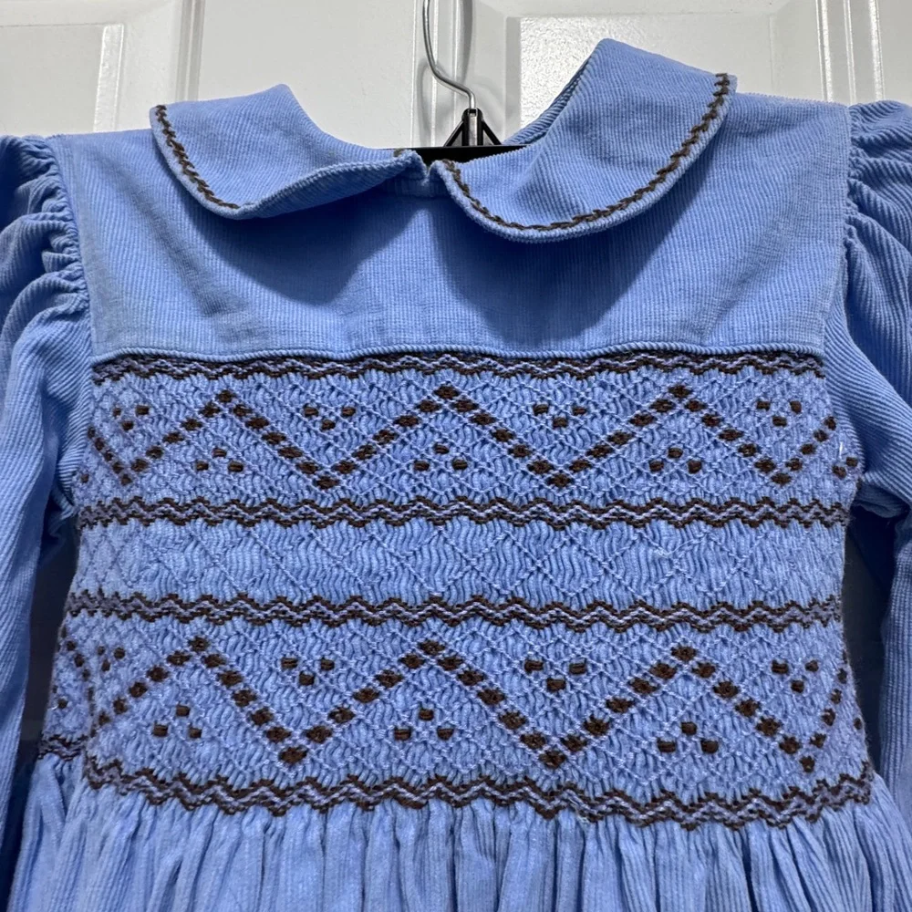 Vive la fete size 5 light corduroy smocked dress
